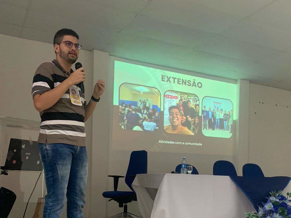 Apresentação no auditório da UFERSA