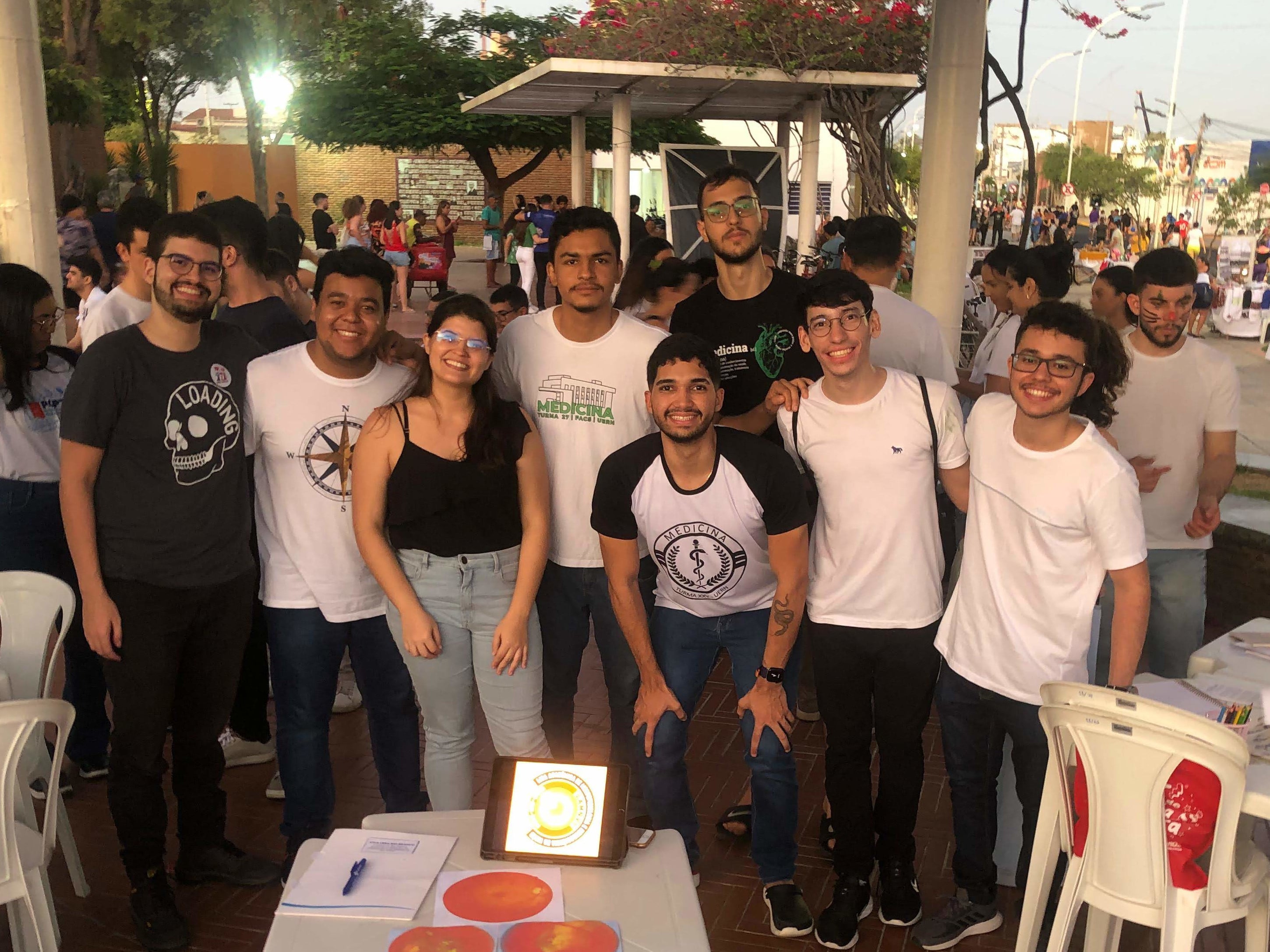 Equipe da LAMNVI na Avenida Rio Branco no momento da ação
